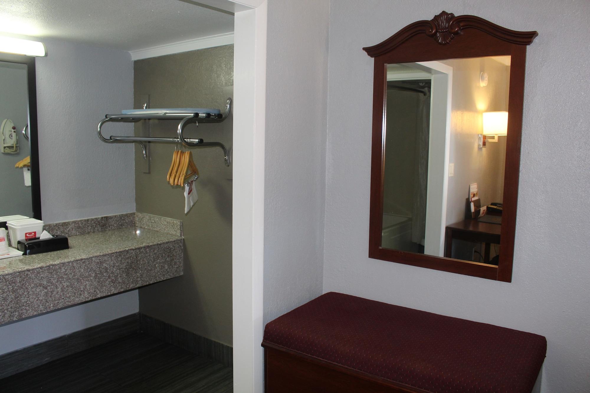 Econo Lodge Near The Domain - The Arboretum Austin Eksteriør bilde